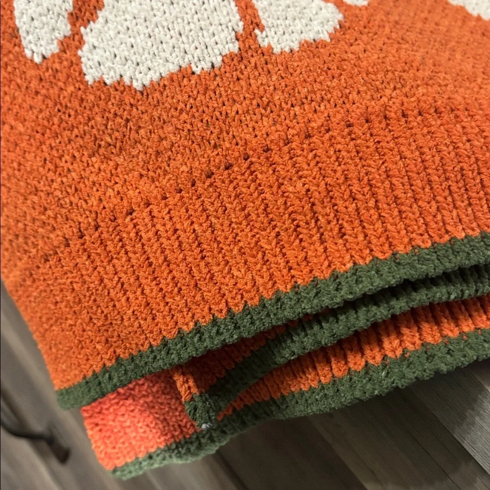 NWT WELCOME PUMPKIN SEASON ORANGE PUMPKIN CHENILLE JACQUARD 50X70 THROW BLANKET